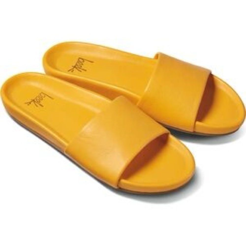 Beek Gallito Leather Slide Sandal